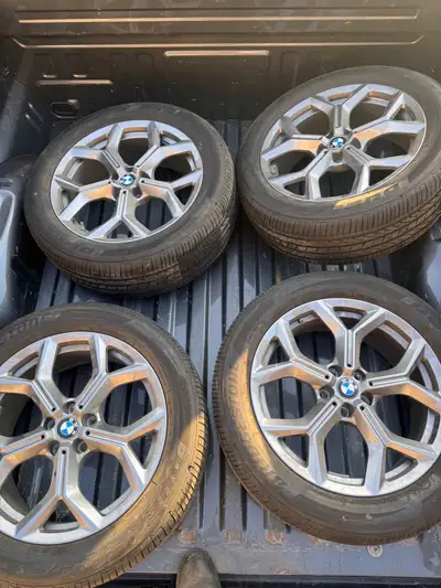 245/50R19 Bridgestone Dueller RUNFLAT DOT 19 OEM RIMS AND SENSORS 10/32 seconds Been stored for a co...