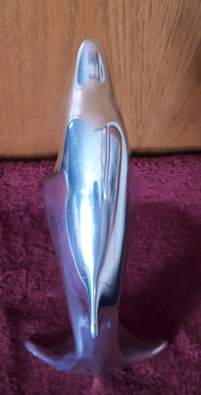 Hoselton Sculpture of Jumping Dolphin in Polished Aluminum in Arts & Collectibles in Leamington - Image 4