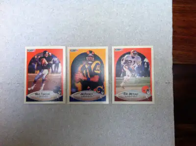 1990 Fleer Football Cards N.F.L, View more