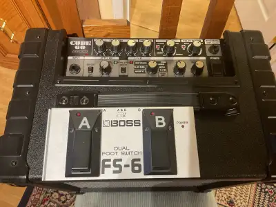 Looks New Roland CUBE-60 Amplifier., View more