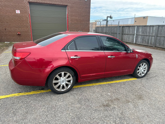 2010 Lincoln MKZ 181 kms in Cars & Trucks in Brockville - Image 4