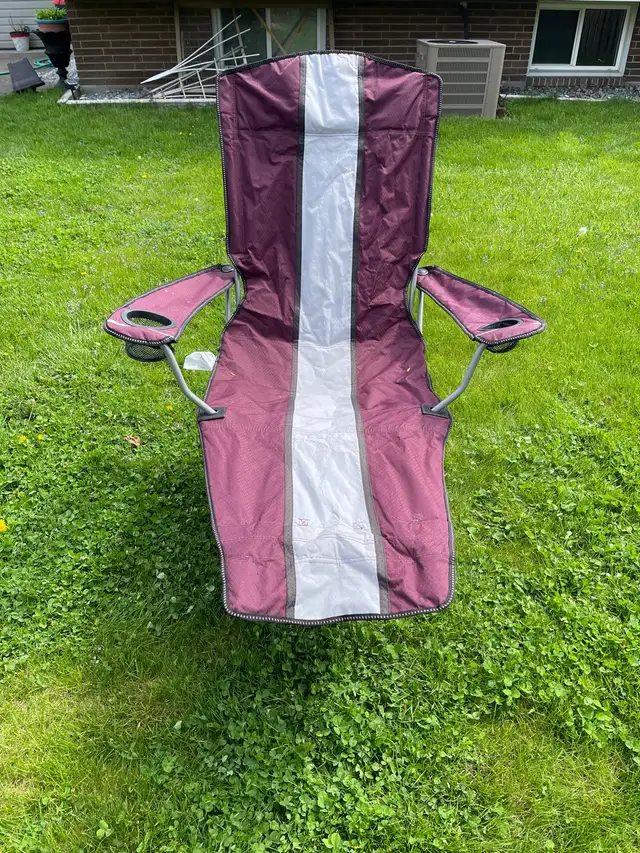 Lounge chair  in Patio & Garden Furniture in Windsor Region - Image 2