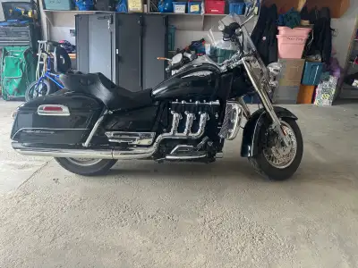 Solid, clean machine with 17,000 KM . Oxford Heated grips , Corbin Heated Seat , Bike is like new co...