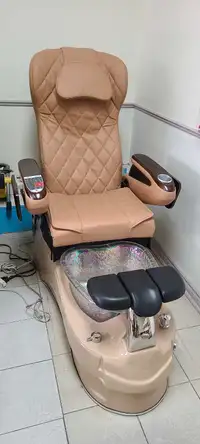 Pedicures massage chairs
