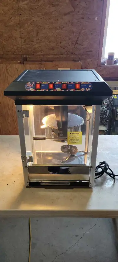 Machine is in very good working condition only issue is the turn button is damaged otherwise barely...