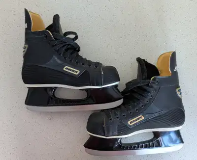 Bauer supreme 1000 hockey skates Youth size 5.5, View more