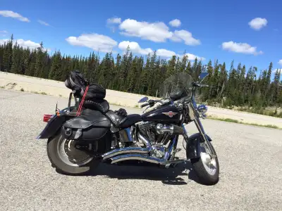 Selling 2000 Harley Davidson softail fat boy. Bike is in excellent condition with very low km’s at 2...