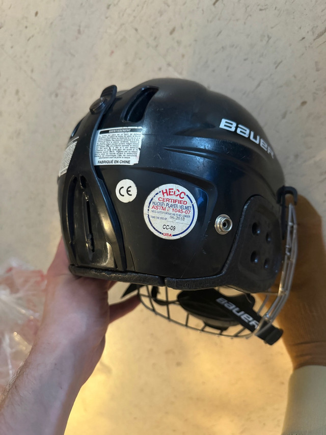 Youth helmets  in Hockey in Sudbury