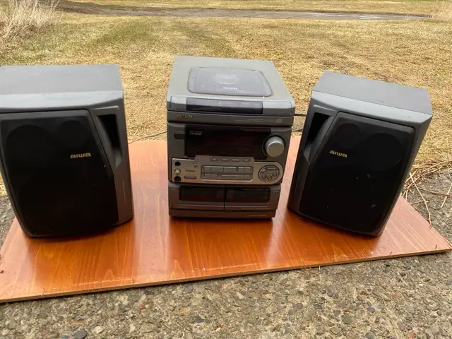 Aiwa CX-NA30 Stereo System in Stereo Systems & Home Theatre in Markham / York Region - Image 3