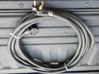 Selling one 25 ft rv cord in very good condition. Asking $50