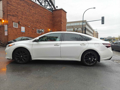 TOYOTA AVALON 2013 XLE, 90,000 KM