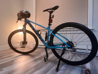 NEW MOUNTAIN BIKE - MARLIN 5 With Accessories