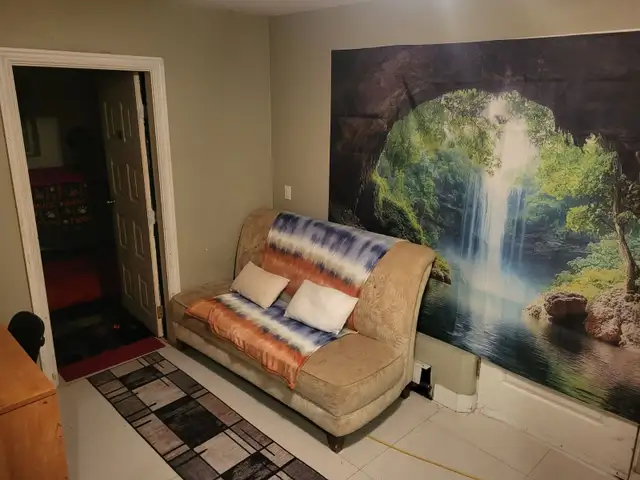 Space available in a shared room in Burnaby Holdom in Room Rentals & Roommates in Burnaby/New Westminster - Image 5