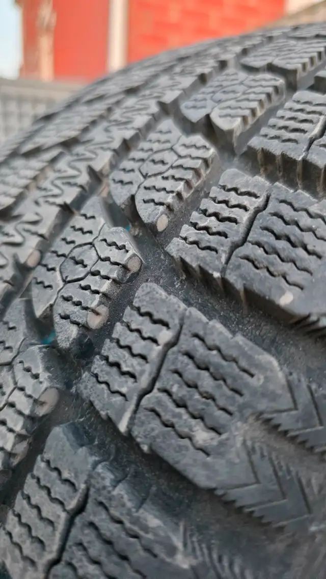 225/45/18 Toyo winter tires 80% tread with DAi alloy rims 5x114. in Tires & Rims in Markham / York Region - Image 11