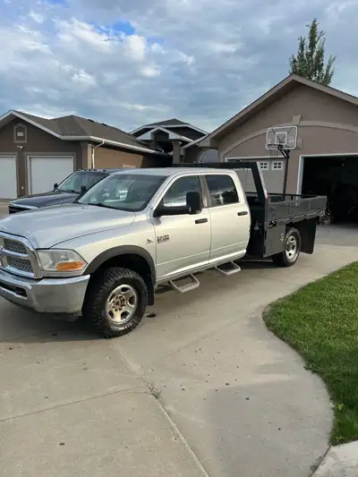 2011 dodge 3500. 6.7 Diesel Equipped to haul horse trailers, farm fuel truck, camper hauler , etc. L...
