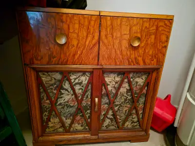 Radio '' Westinghouse '' 1948 modèle RA-603 de fabrication canadienne ; AC Radio receiver 110-120 Vo...
