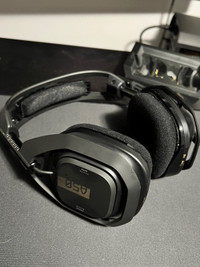 Astro A50 wireless gaming headset 