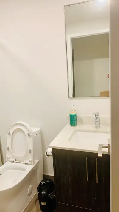 1 ROOM FOR RENT