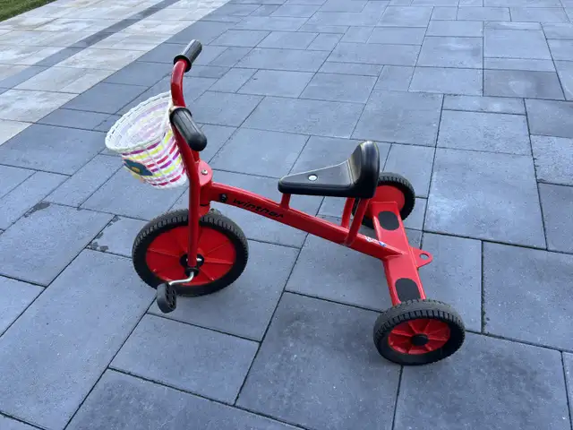 Winther Viking Trike Large in Kids in Ottawa - Image 4