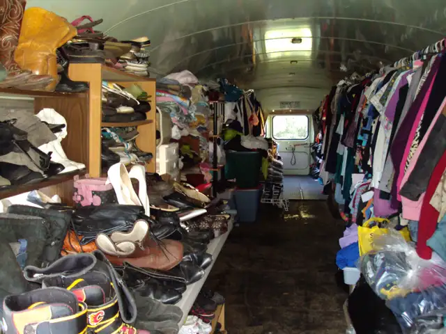 CANCELLED TEES 7 BUS MARKET SALE - ANIMAL FUNDRAISER in Events in Red Deer - Image 8