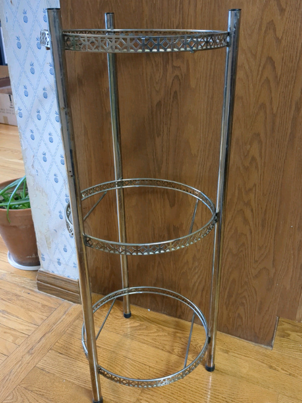 3 tier plant stand in Arts & Collectibles in Winnipeg