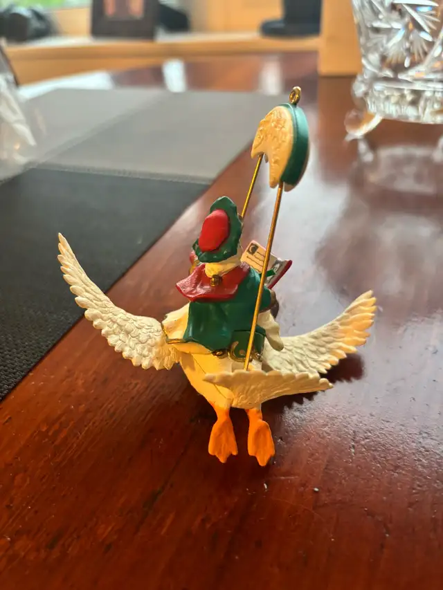 Hallmark Mother goose 1992 keepsake Christmas ornament  in Arts & Collectibles in Dartmouth - Image 5