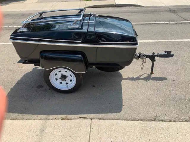 Unique Fibreglass Enclosed Motorcycle | Car Trailer | 1 AXLE in Cargo & Utility Trailers in Hamilton - Image 4
