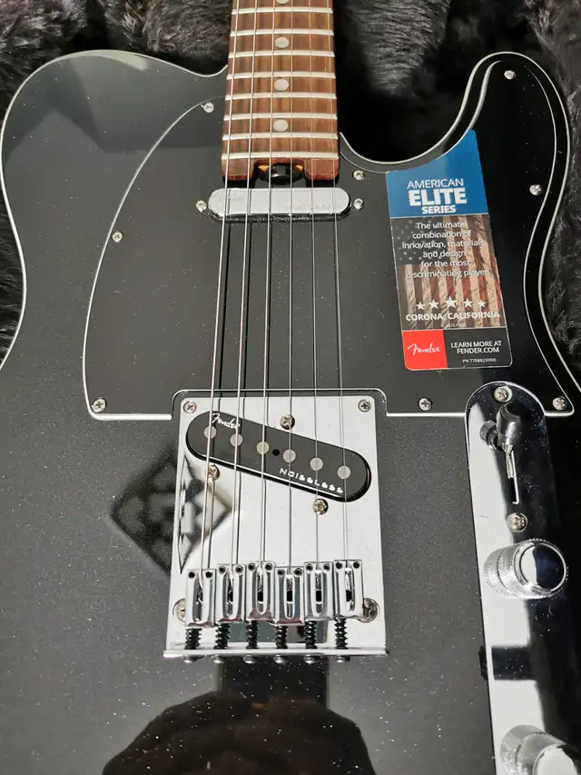 FENDER TÉLÉCASTER ÉLITE USA in Guitars in Laval / North Shore - Image 4