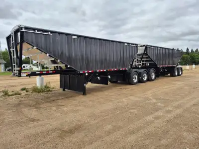 2026 Doepker Super B Built Sept 2025 $175obo Trailers in Humboldt Sk 22.5rubber Michelin xze2 Tirema...