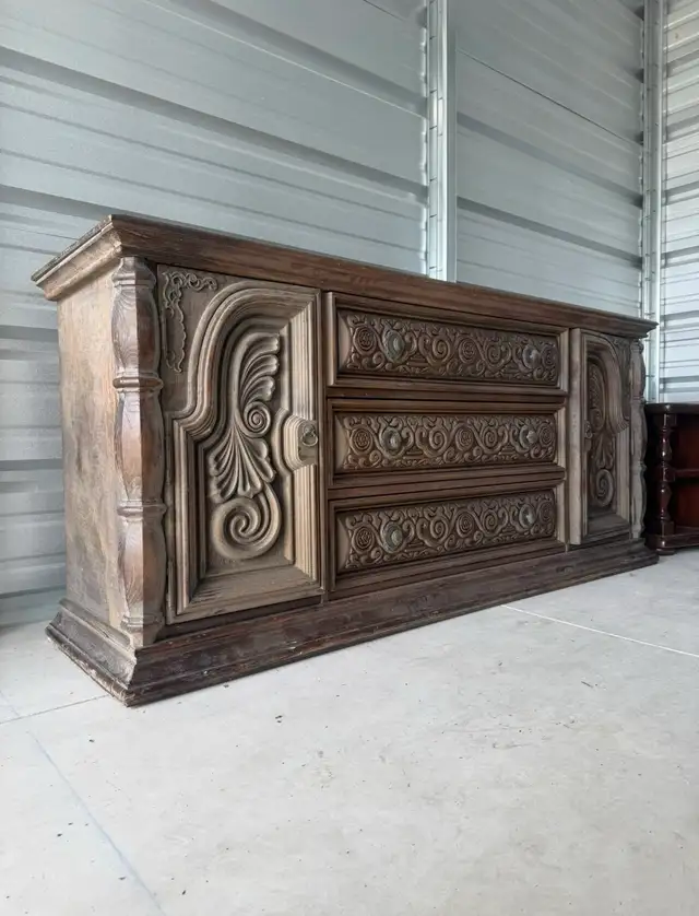 Free Delivery! Solid Wood Carved Credenza Buffet in Hutches & Display Cabinets in Oshawa / Durham Region - Image 5