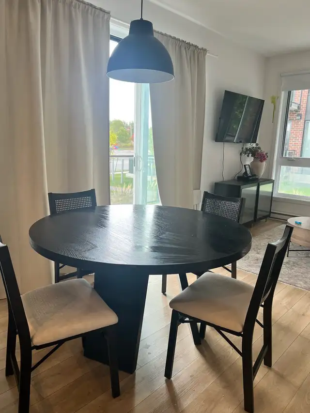 Round Dining Set63804703171971120