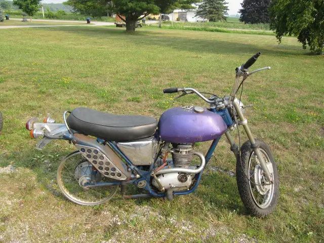 *SOLD* 2 X TRIUMPH TRAILBLAZER STREET SCRAMBLER MOTORCYCLES in Street, Cruisers & Choppers in Barrie - Image 4