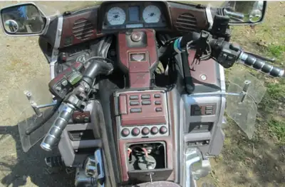 1999, 50th Anniversary Honda Goldwing 1500 SPECIAL EDITION. Six Cylinder. Has radio, REVERSE gear, t...