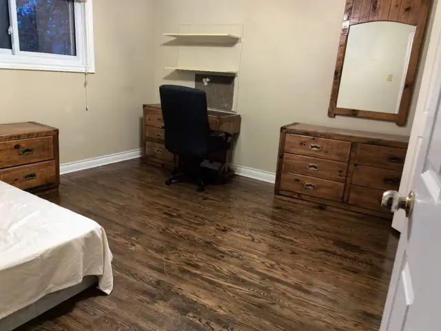 One private room for rent  in North York（ in Room Rentals & Roommates in City of Toronto - Image 3