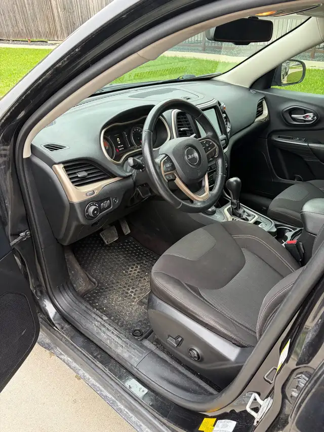 2016 Jeep Cherokee 581029103875532804