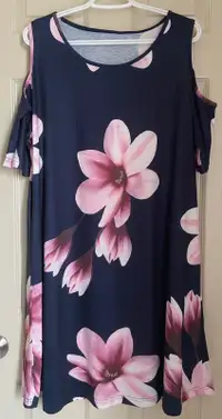 Brand new women summer dress with pockets(XL)