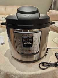 BNIB Instant Pot IP-LUX60 6-in-1 Programmable Pressure Cooker