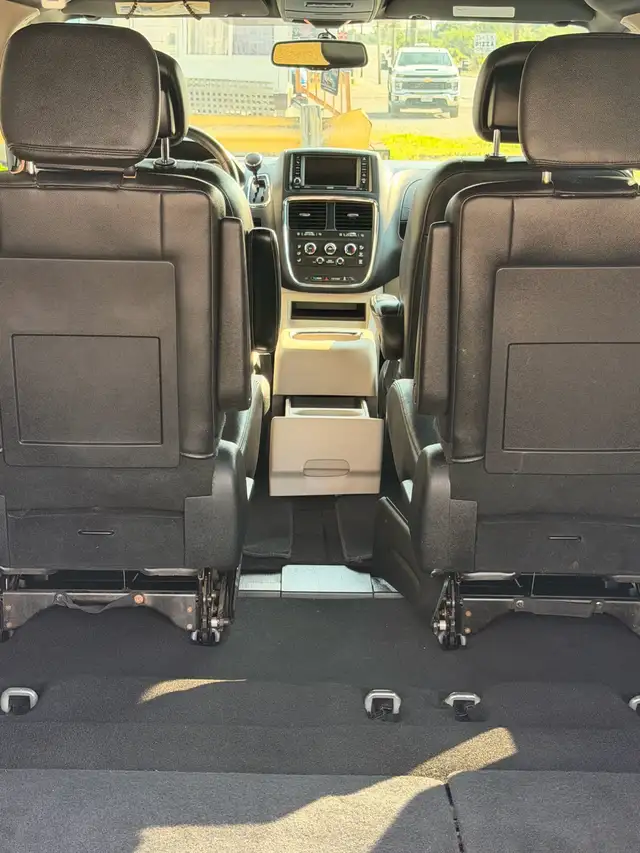 Dodge Gran Caravan537541310583951364