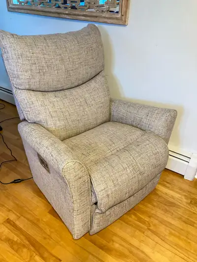 like new top of the line lazy boy power recliner , View more