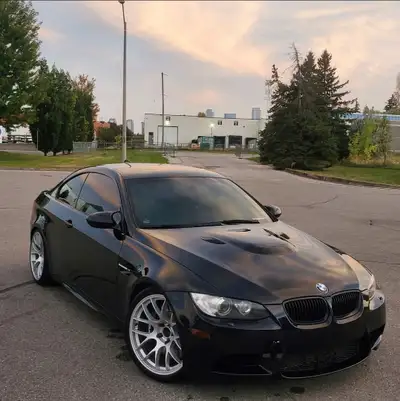 Selling 19x9.5 front and 19x10.5 rear apex EC7. ET22 front and rear. 5x120 bolt pattern. 72.56 cente...