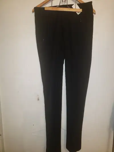 Brand New With Tags Banana Republic Size 6 Asking $20 Serious Inquiries Only Pet and Smoke-free home...