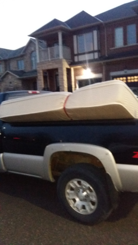 Need a friend with a pickup truck? I'm your guy.  416 892 4526 in Couches & Futons in Mississauga / Peel Region - Image 2