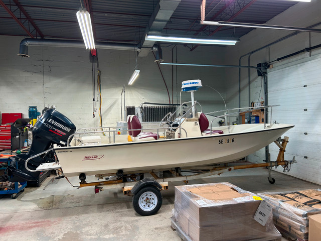 Boston Whaler Montauk 17, Used For Diving, Skiing,  and Fishing! in Powerboats & Motorboats in St. Catharines