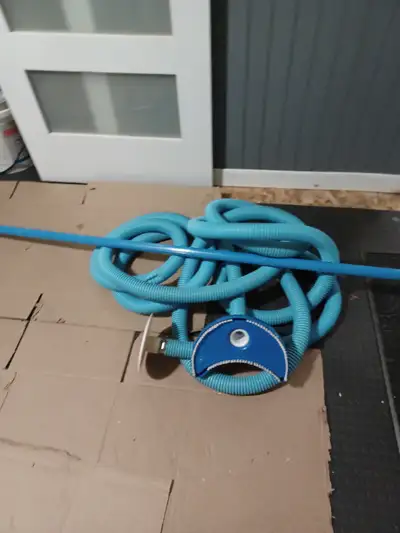 tuyau avec balai pour nettoyer la piscine, View more