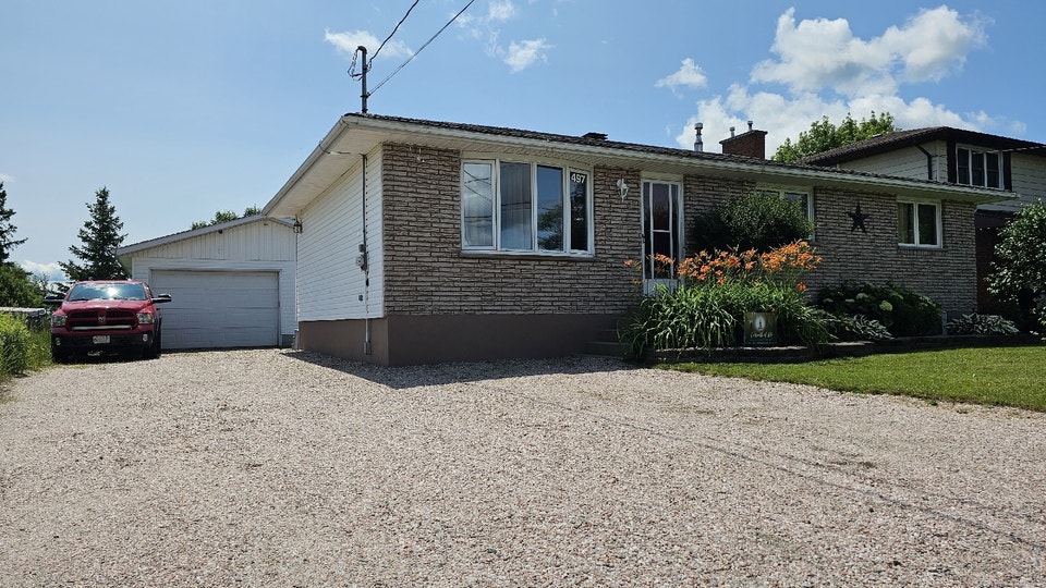 Beautiful Bungalow with a Lake View Houses for Sale Sudbury Kijiji