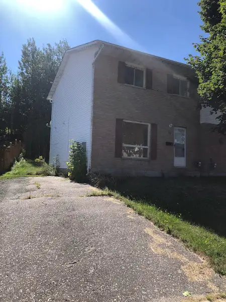 ELLIOT LAKE: 3 Bedroom semi detached home for rent