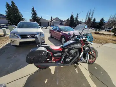 Beautiful rare Vulcan / Mean Streak 1600cc cruiser. Great bike for a fair price. Only local buyers p...