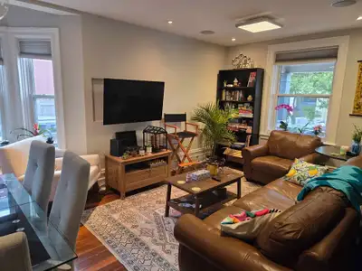 Room for rent in beautiful house in Westboro