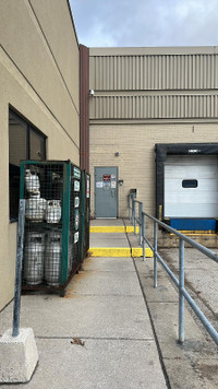 Skids and Pallets48 x 40 STORAGE SPACE FOR RENT 1200 - 300 sq ft