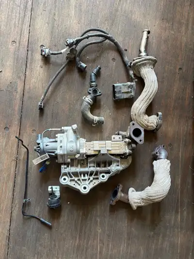 Selling the complete EGR valve pulled from my 2017 Ram Eco Diesel with approximately 70,000km. This...